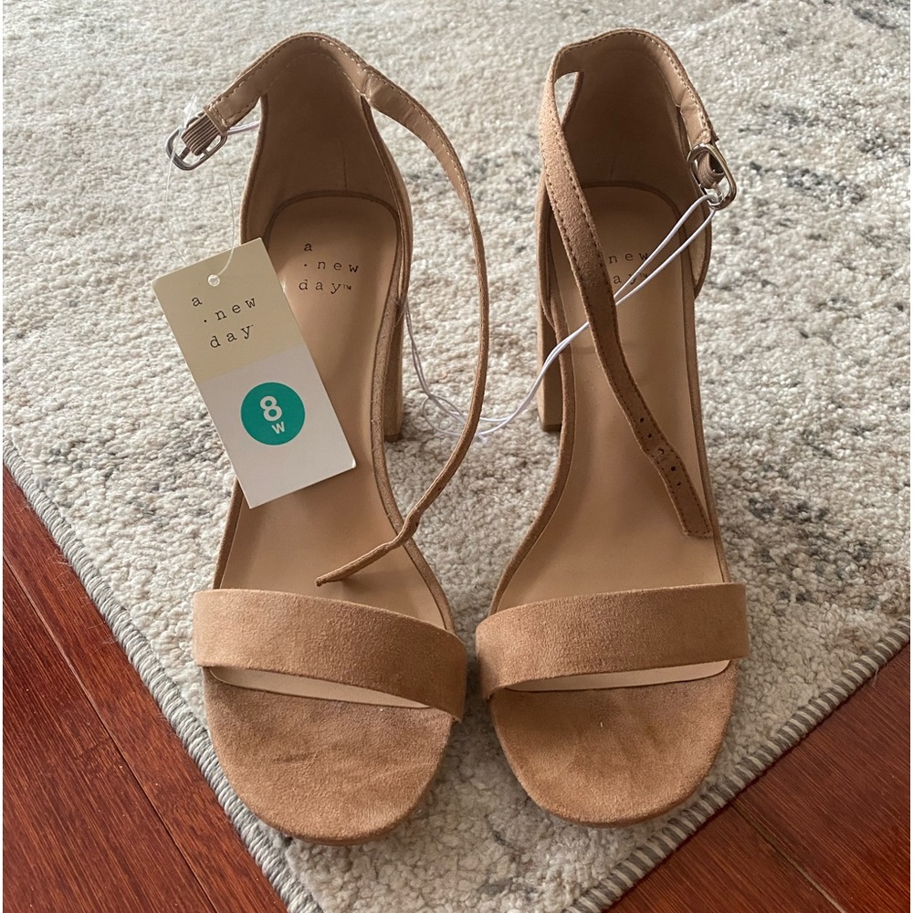 Target ‘A New Day’ Tan Heels (Size 8)
